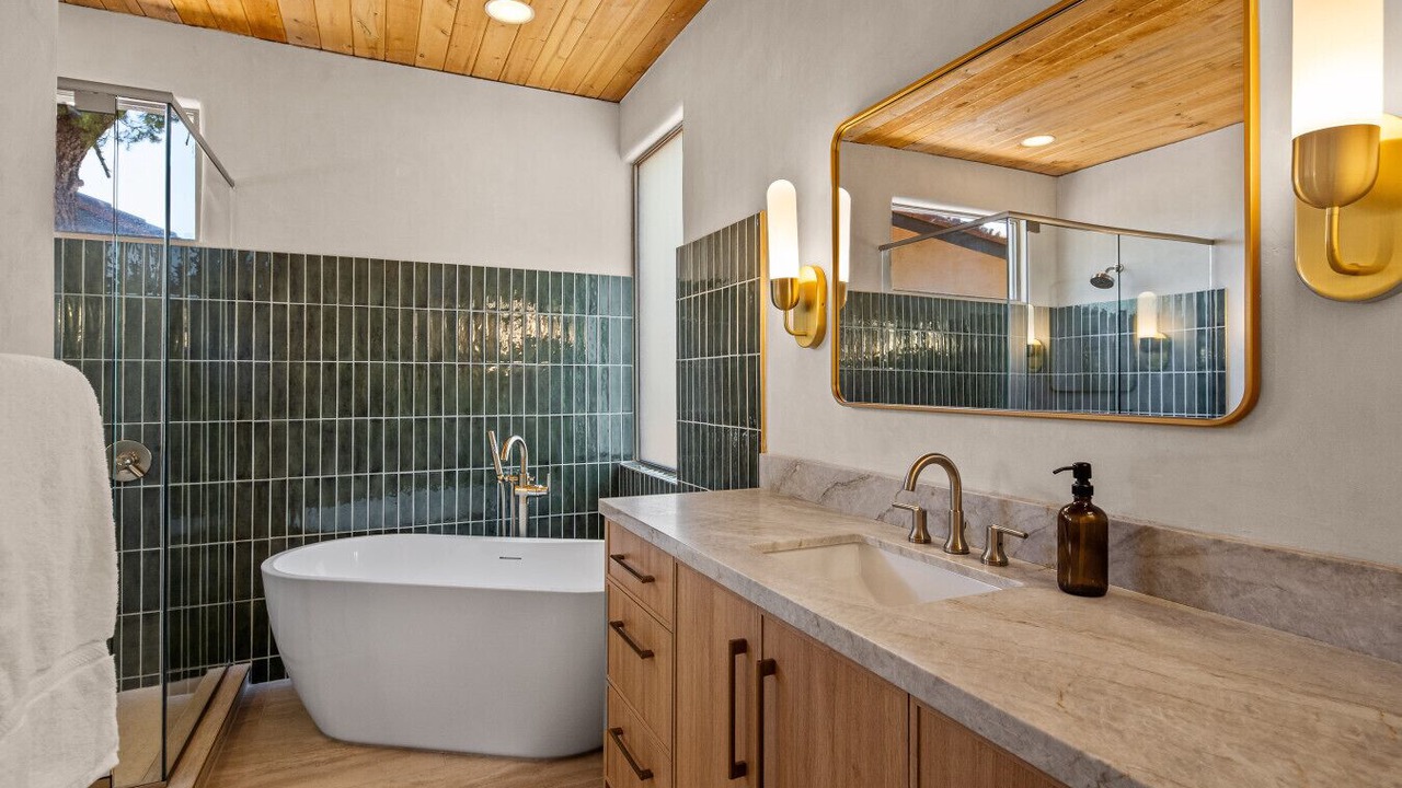 Photo of Bathroom in Oak Creek