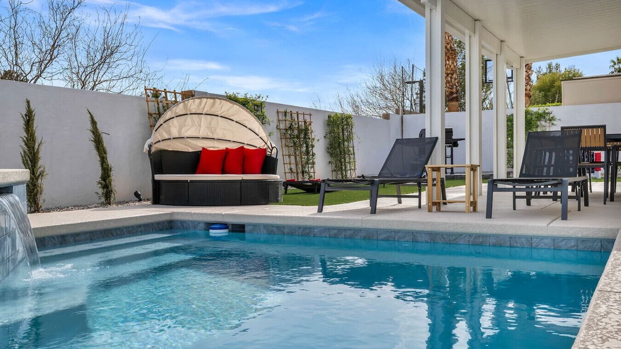 Photo of Outdoor in Green Valley