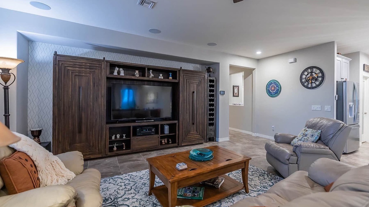 Photo of Livingroom in Green Valley