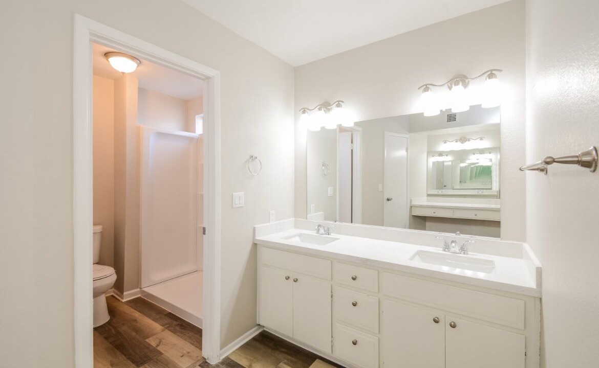 Photo of Bathroom in Manistee Ranch HOA