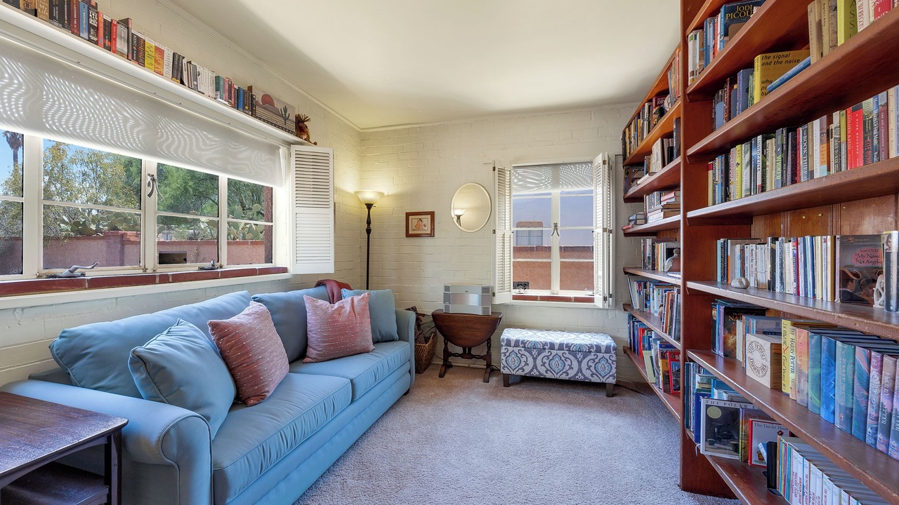 Photo of Livingroom in Sam Hughes