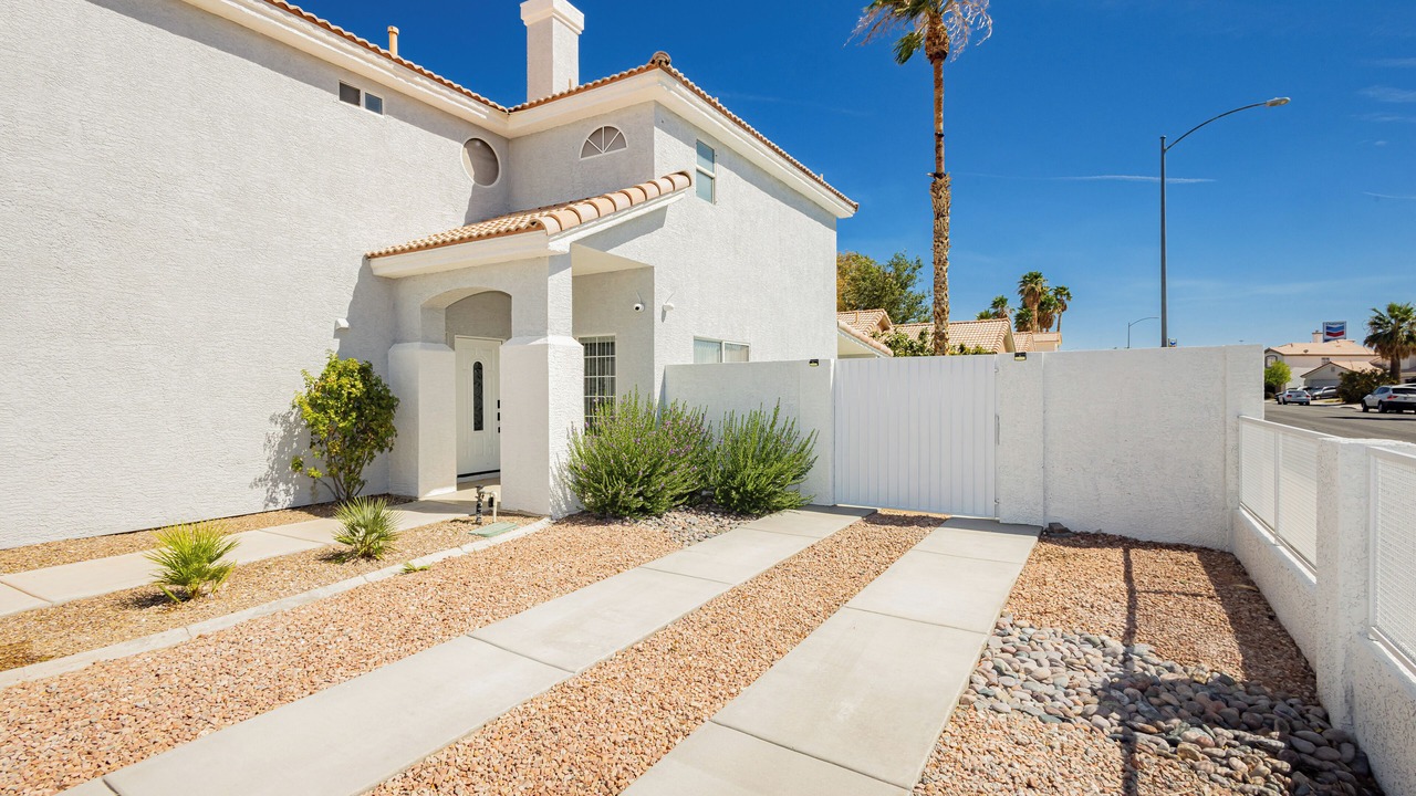 Photo of Outdoor in Centennial Hills