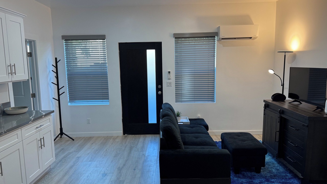 Photo of Livingroom in City Terrace