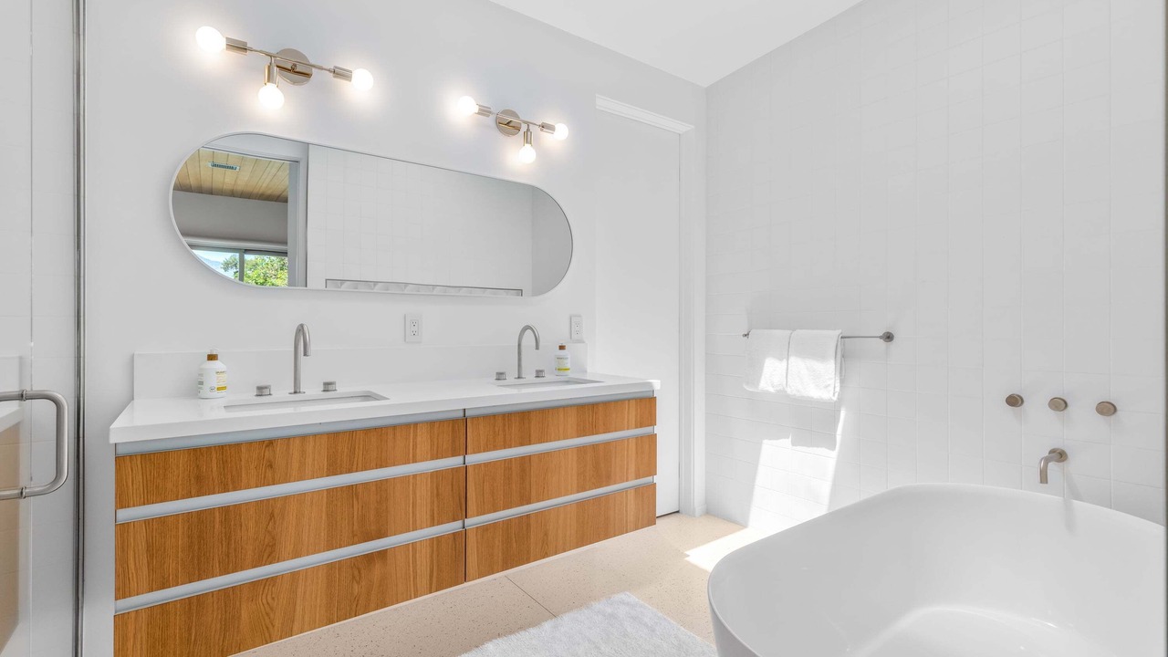 Photo of Bathroom in Indian Canyon