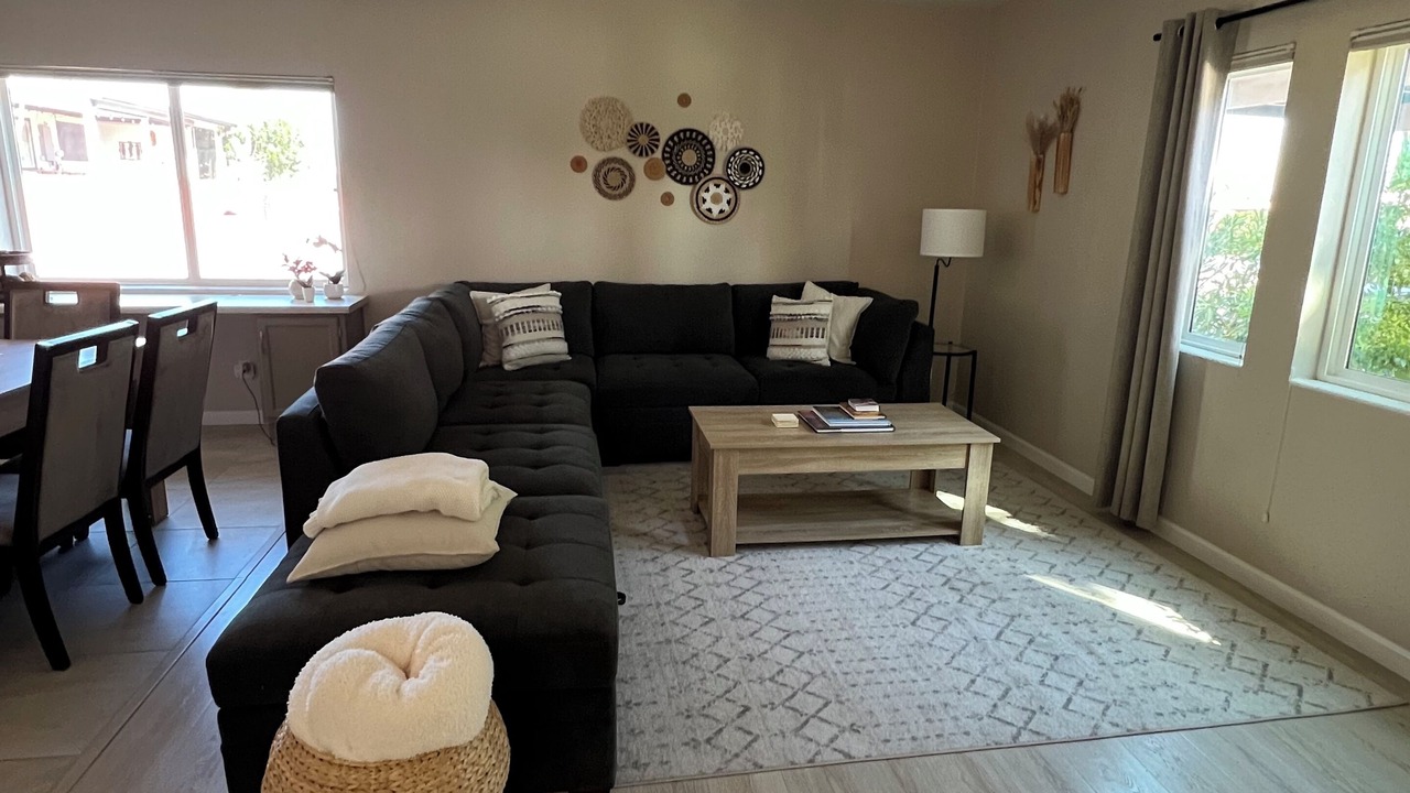 Photo of Livingroom in Green Valley