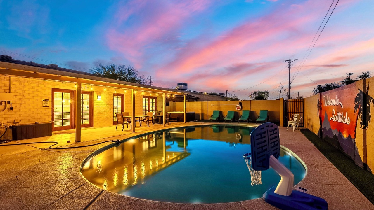 Photo of Outdoor in Scottsdale Estates Six