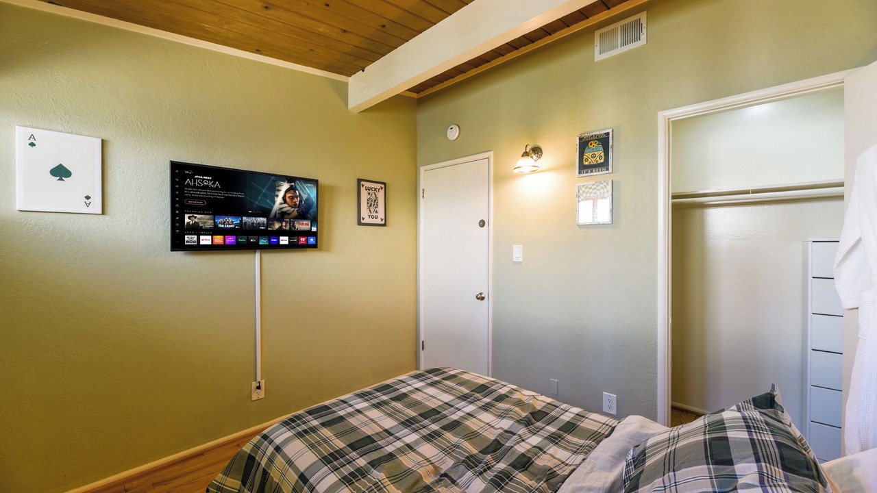 Photo of Bedroom in Harbor