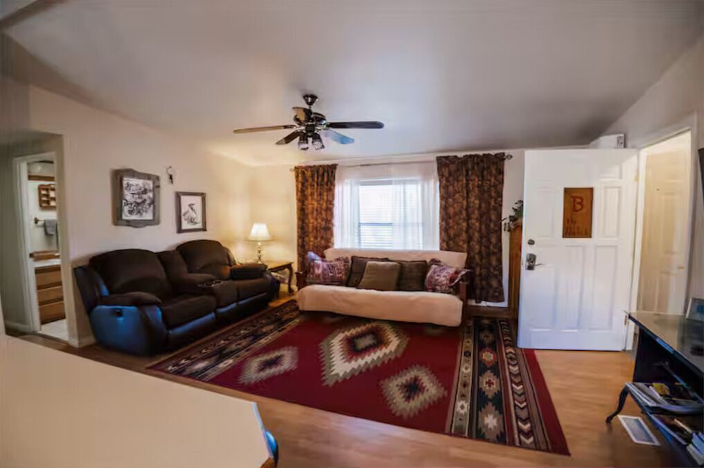 Photo of Livingroom in Beatty
