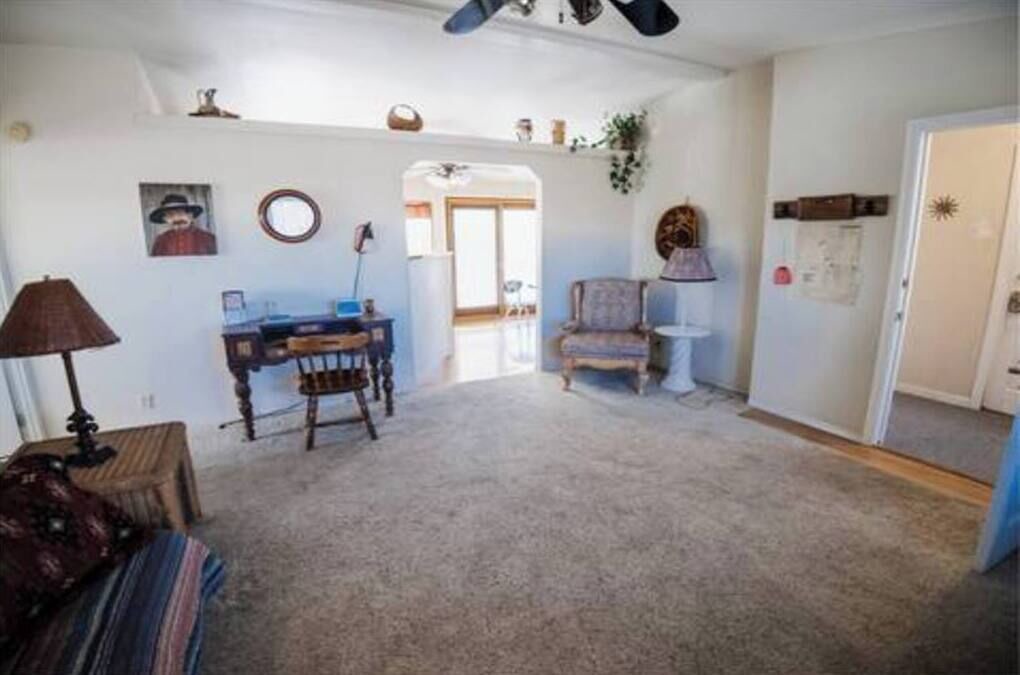 Photo of Livingroom in Beatty