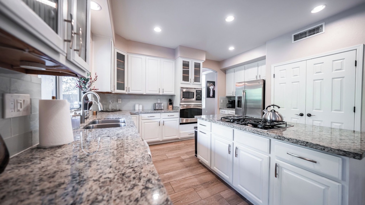 Photo of Kitchen in Arabian Crest