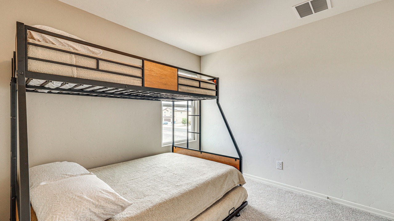 Photo of Bedroom in Holiday Shores