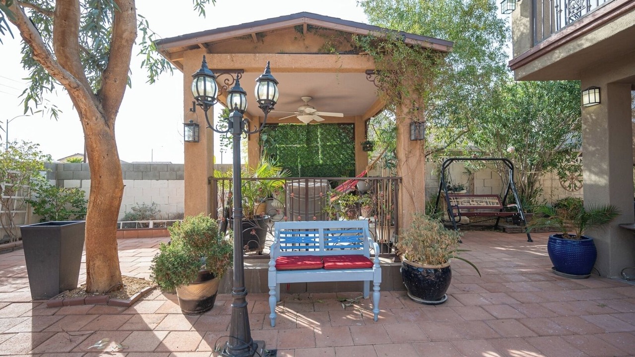 Photo of Patio Balcony in Sunrise Manor