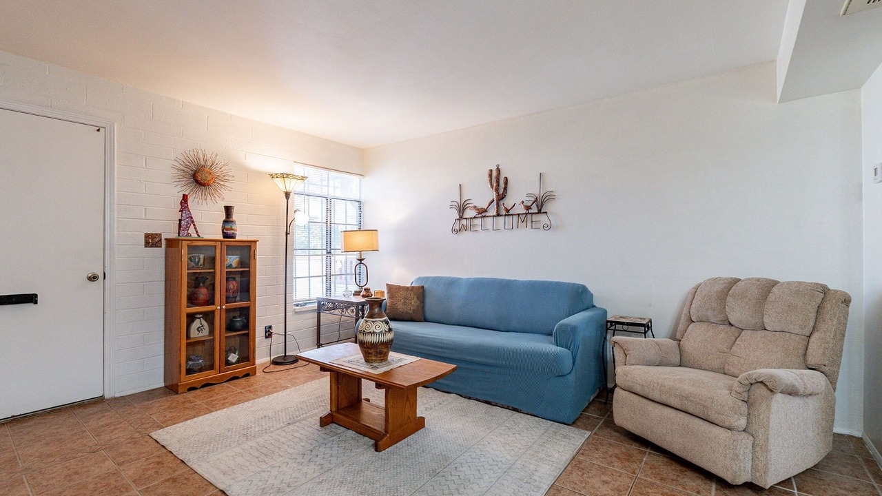 Photo of Livingroom in Green Valley
