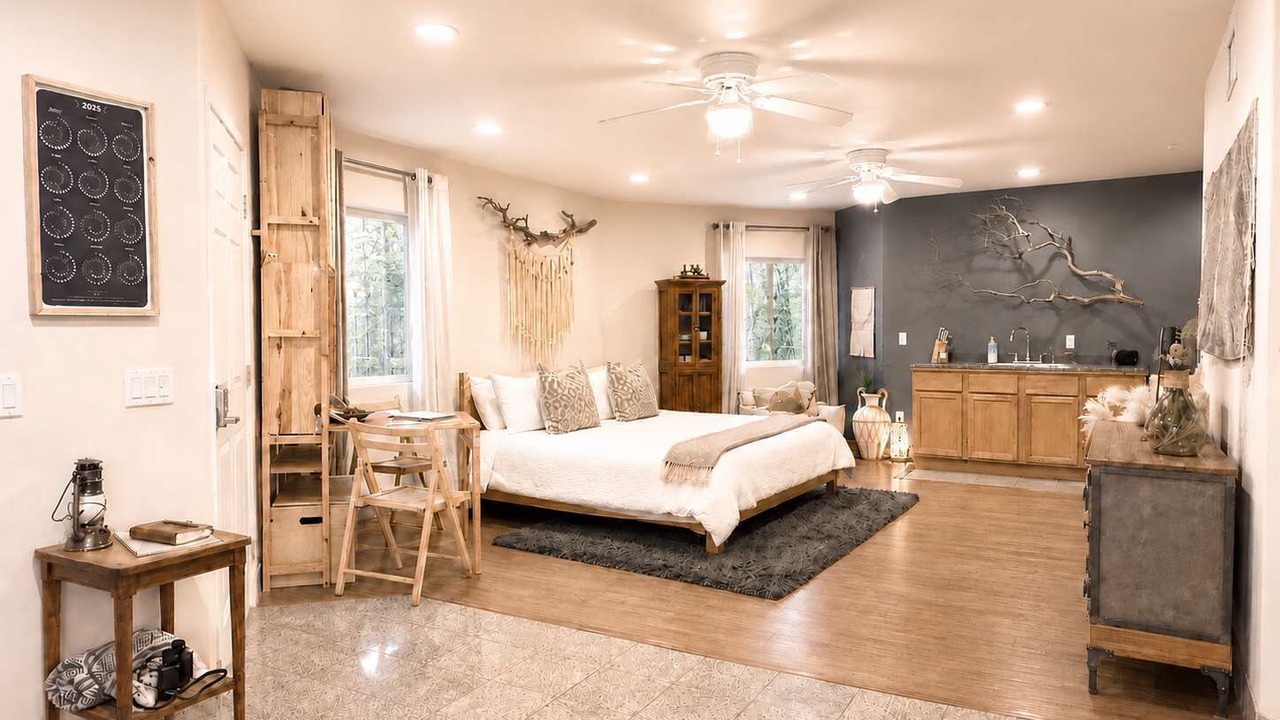Photo of Bedroom in Idyllwild