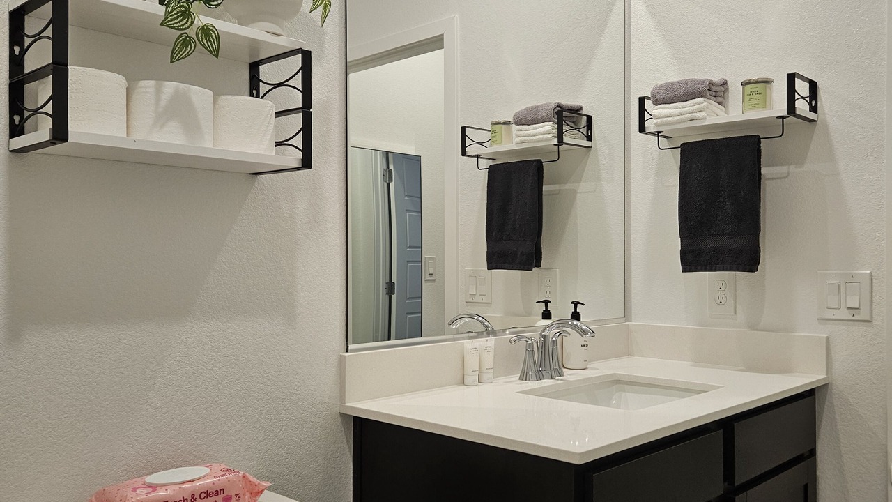 Photo of Bathroom in Mission Hills