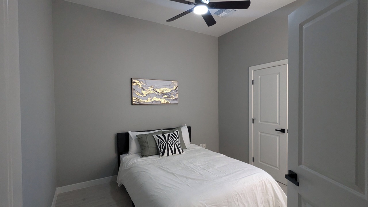 Photo of Bedroom in Rovey Farm Estates