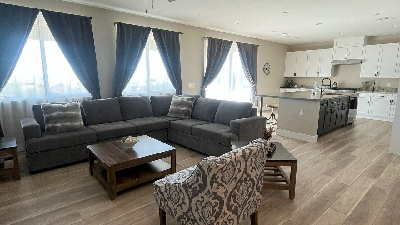 Photo of Livingroom in Foothills