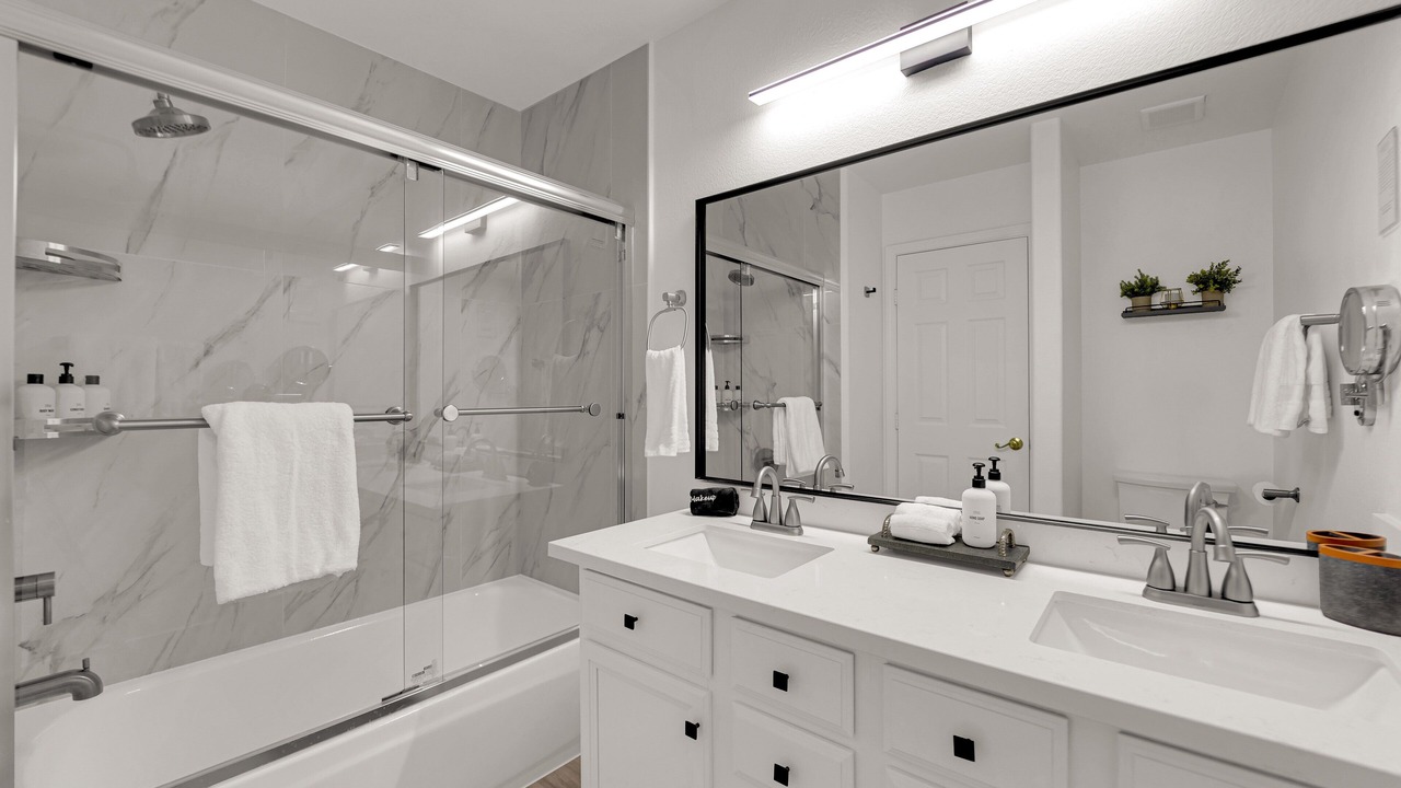 Photo of Bathroom in Green Valley Ranch