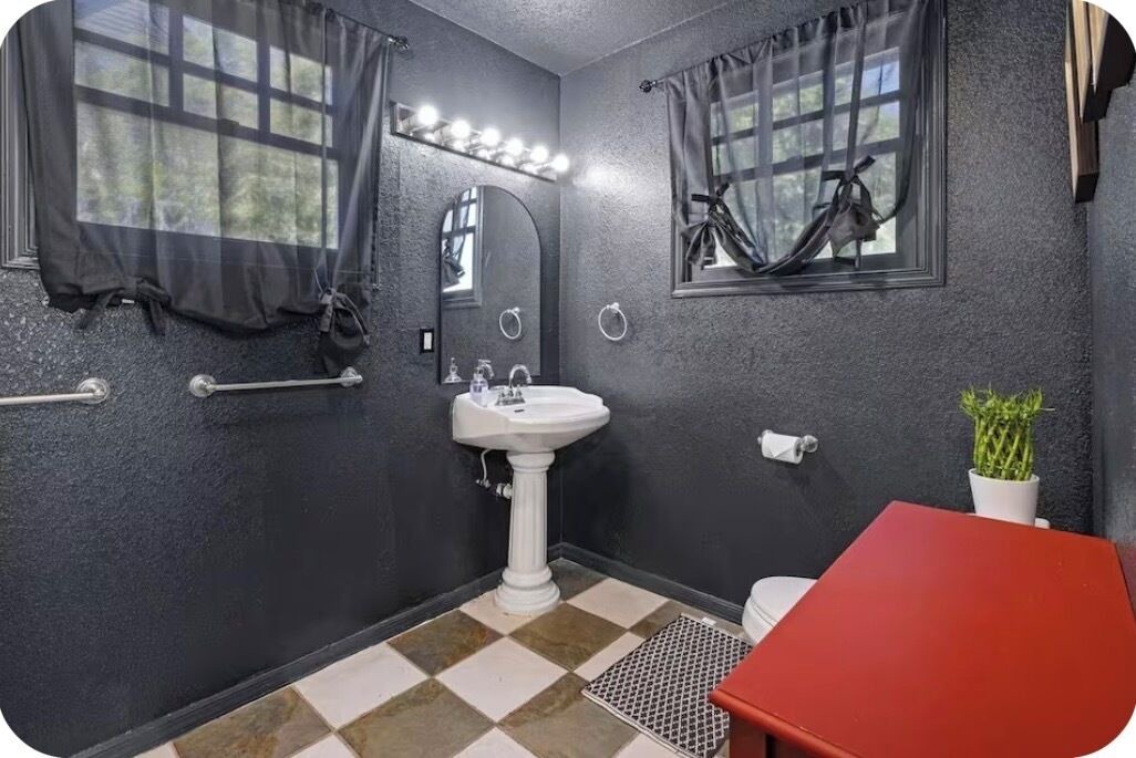 Photo of Bathroom in Bankers Hill