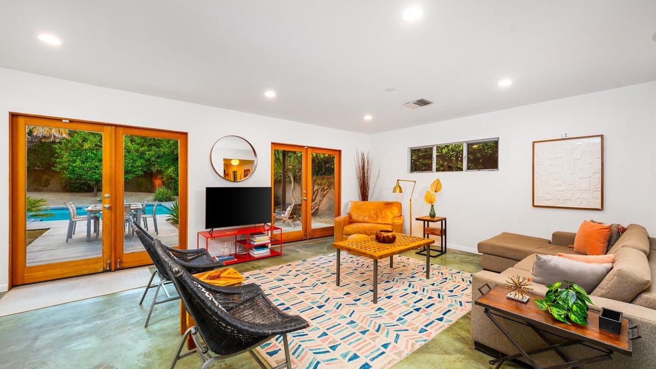 Photo of Livingroom in The Mesa