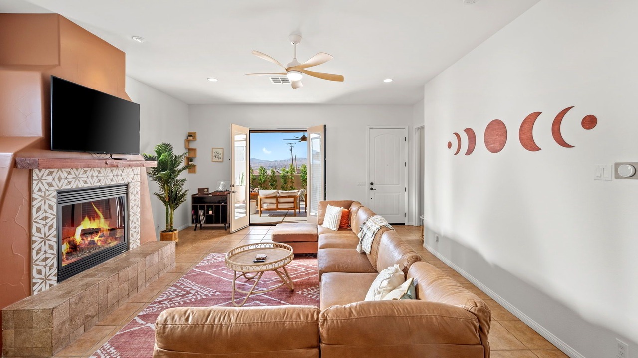 Photo of Livingroom in Desert Hot Springs
