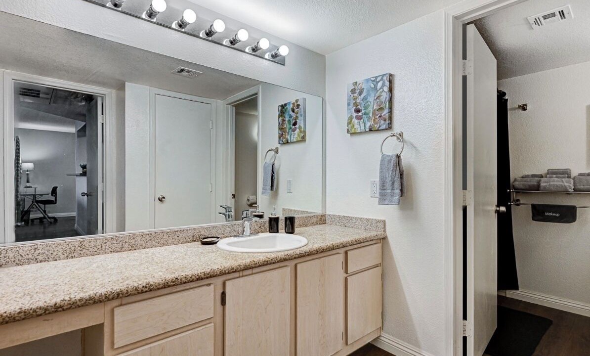 Photo of Bathroom in Silverado Ranch