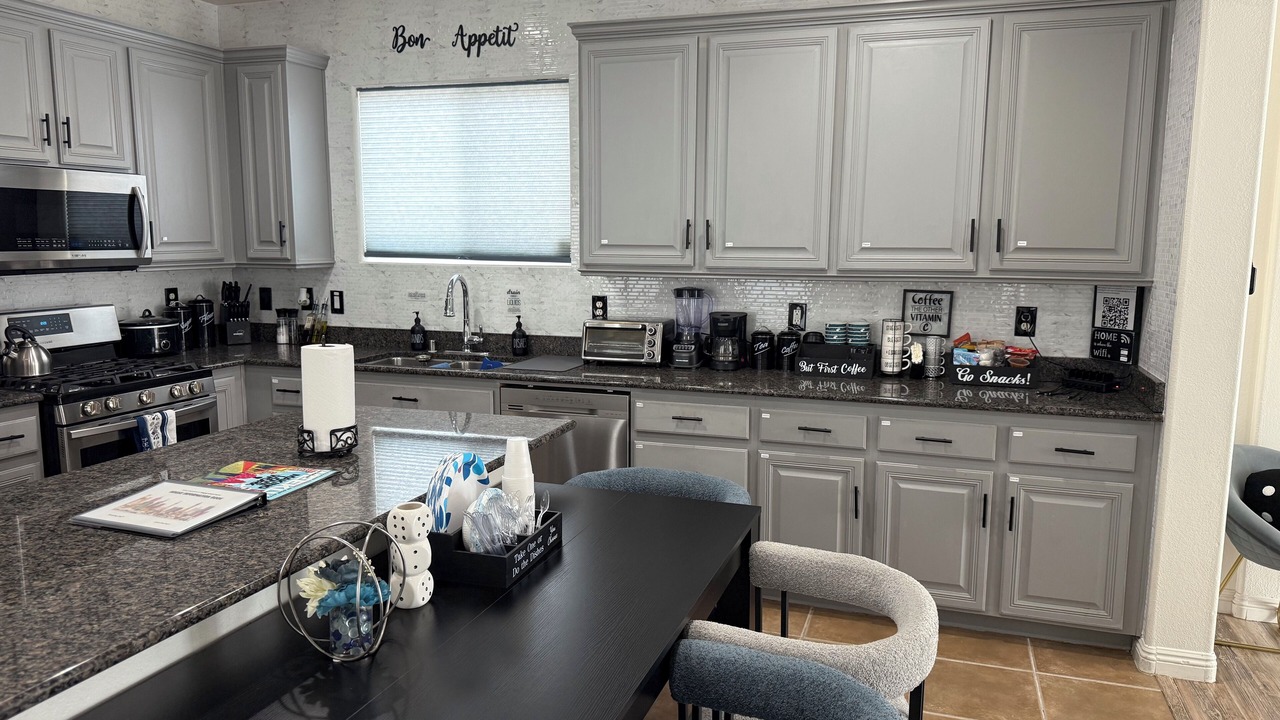 Photo of Livingroom in Enterprise
