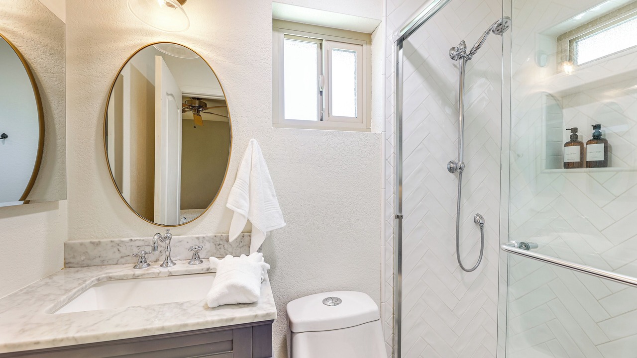 Photo of Bathroom in Val Vista Lakes