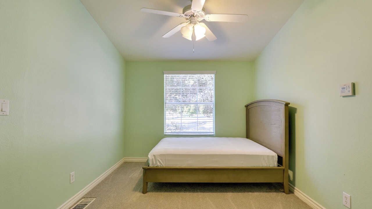 Photo of Bedroom in Valley Center
