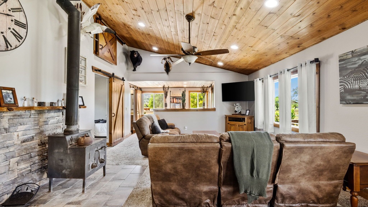 Photo of Livingroom in Williamson