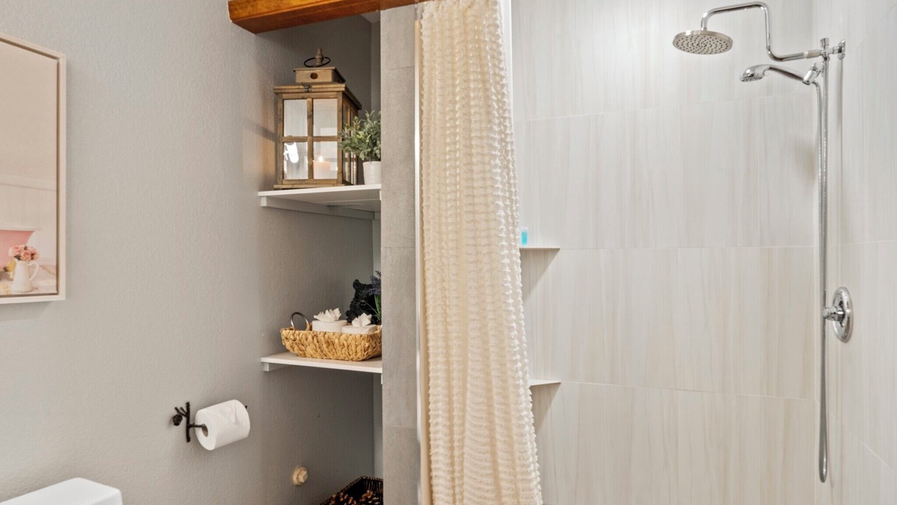 Photo of Bathroom in Fox Farm
