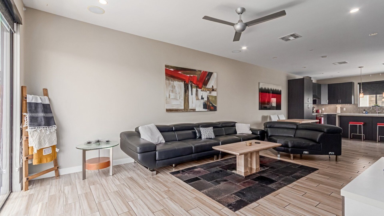 Photo of Livingroom in Arts District