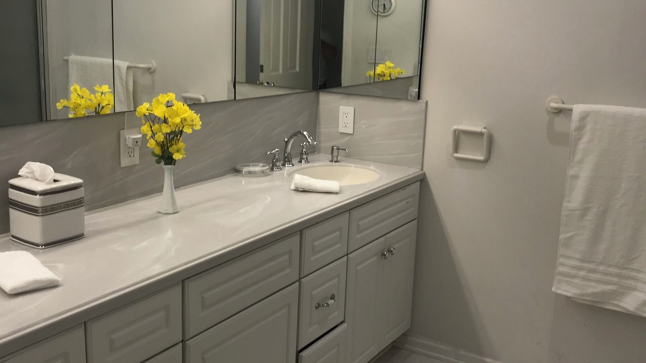 Photo of Bathroom in The Bird Streets