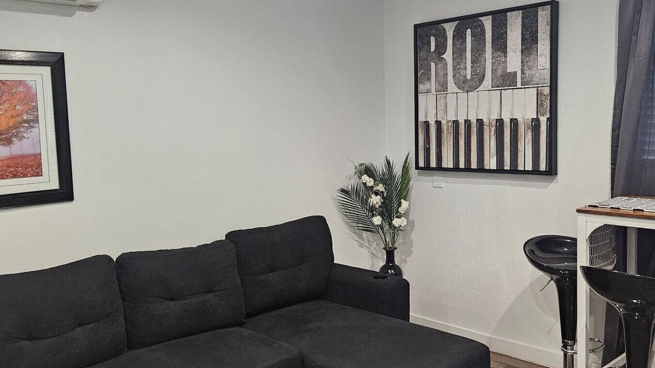 Photo of Livingroom in Downtown Las Vegas