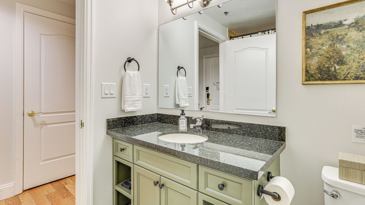Photo of Bathroom in Lake Las Vegas
