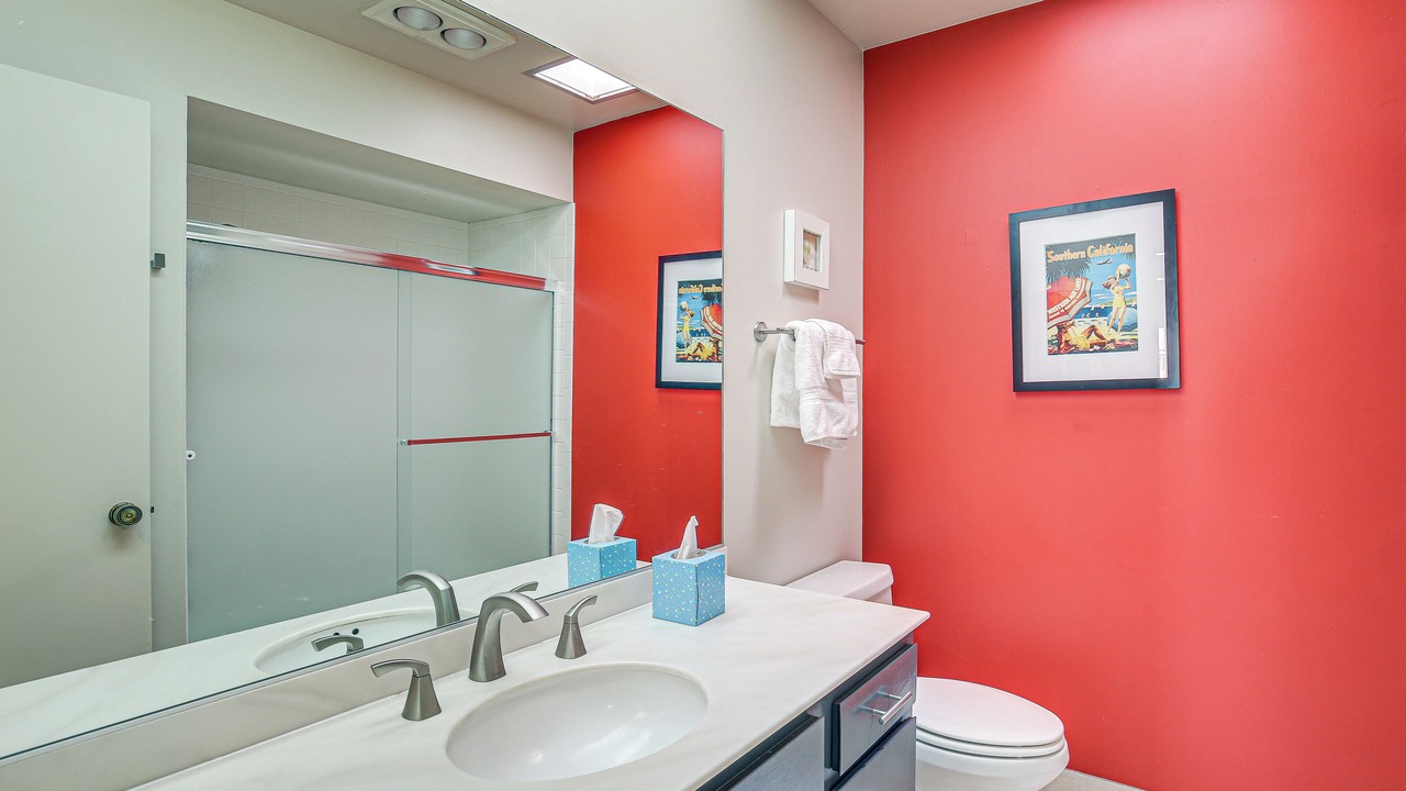 Photo of Bathroom in Canyon Corridor