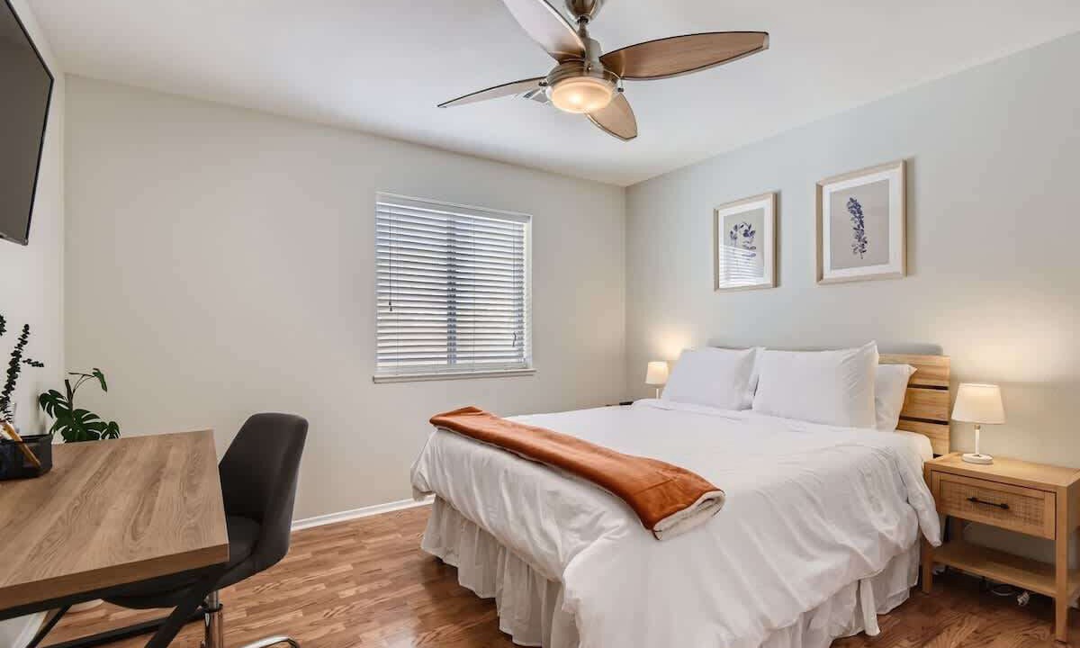 Photo of Bedroom in Canyon Gate