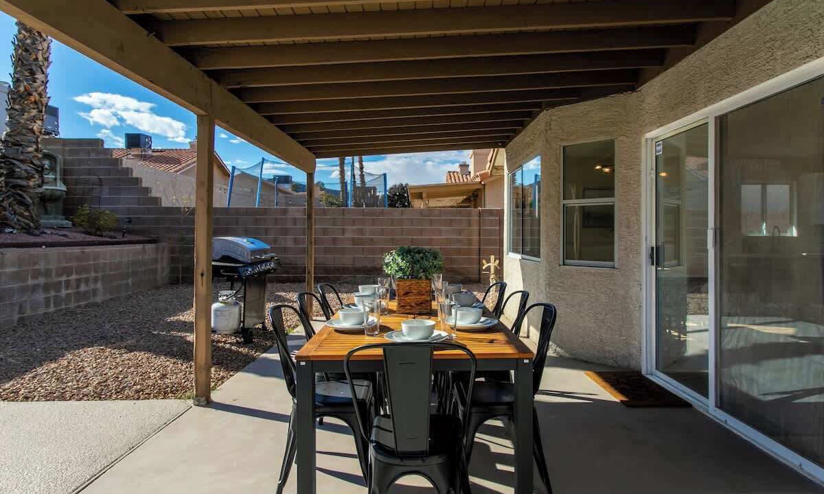 Photo of Outdoor in Highland Hills