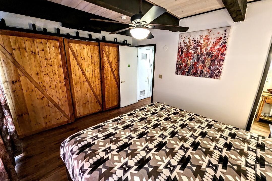 Photo of Bedroom in Big Bear Lake