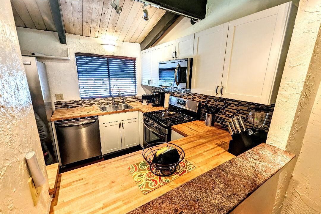 Photo of Kitchen in Big Bear Lake
