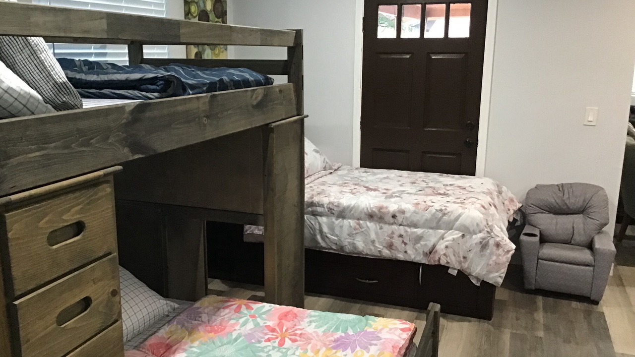 Photo of Bedroom in Winter Gardens