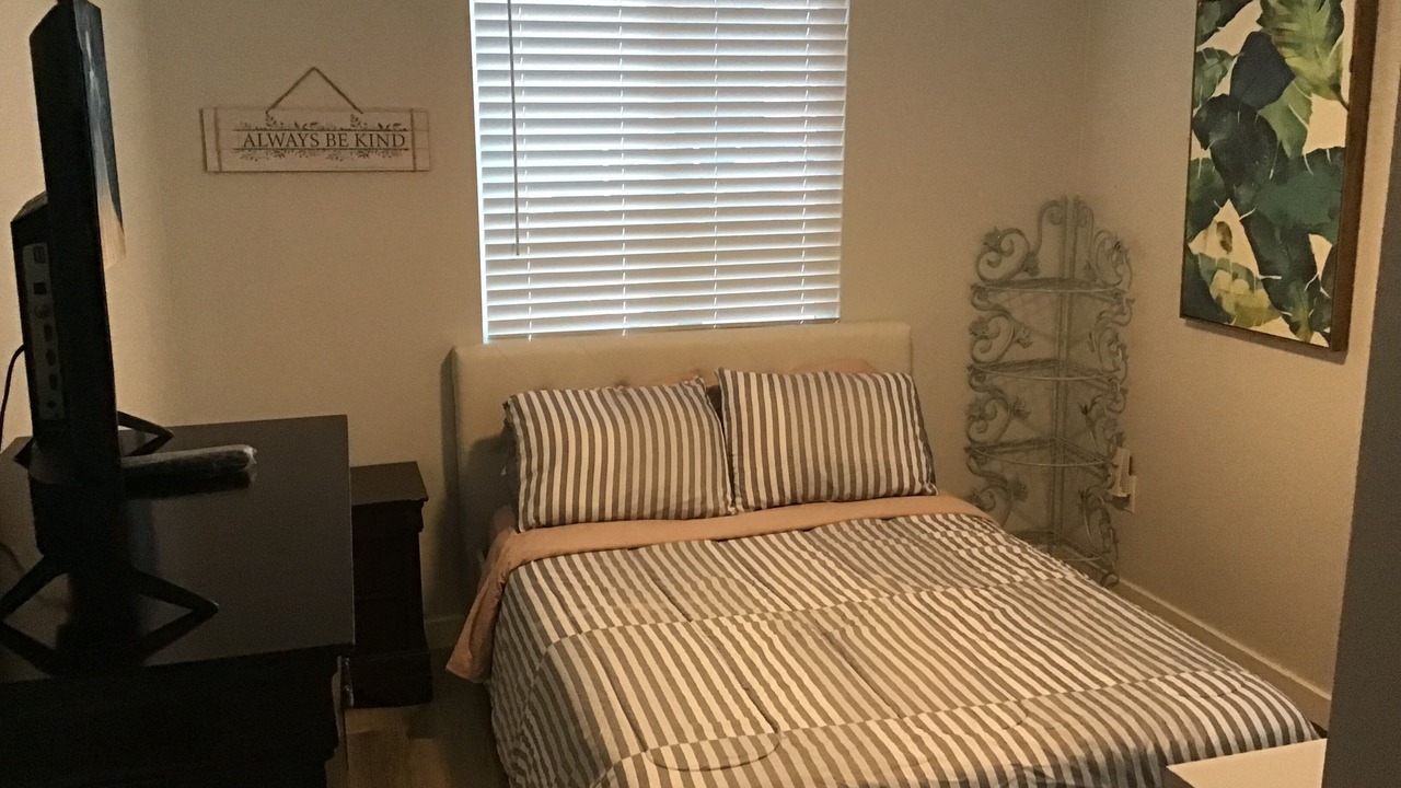 Photo of Bedroom in Winter Gardens