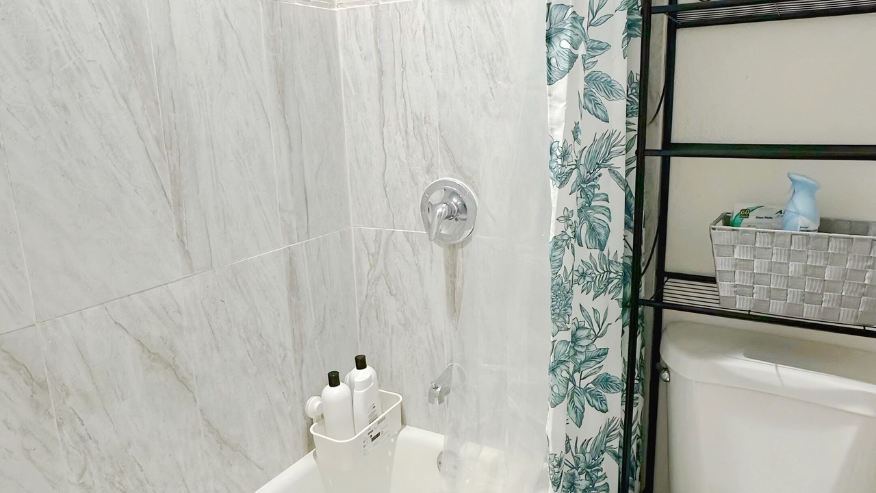 Photo of Bathroom in Woodlake