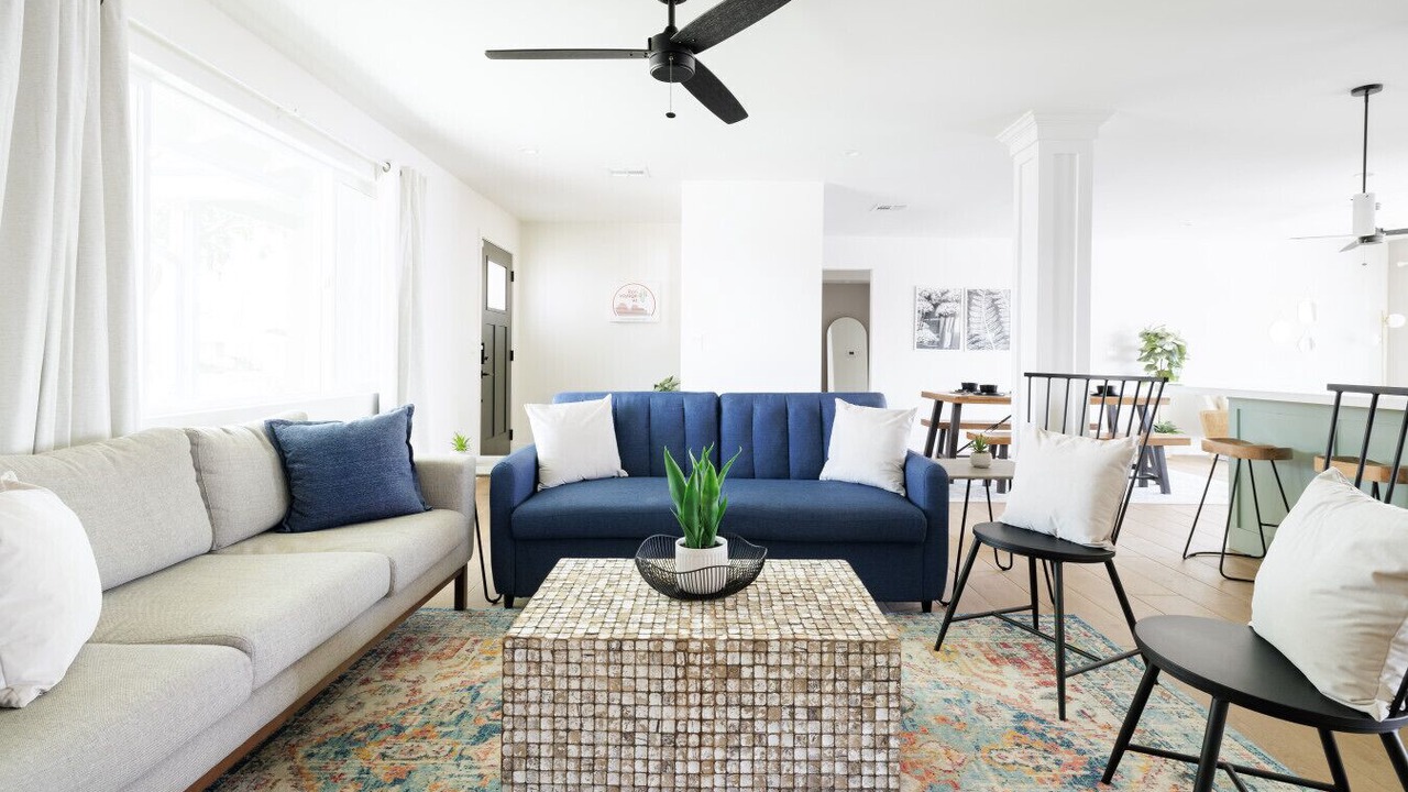Photo of Livingroom in Papago Parkway