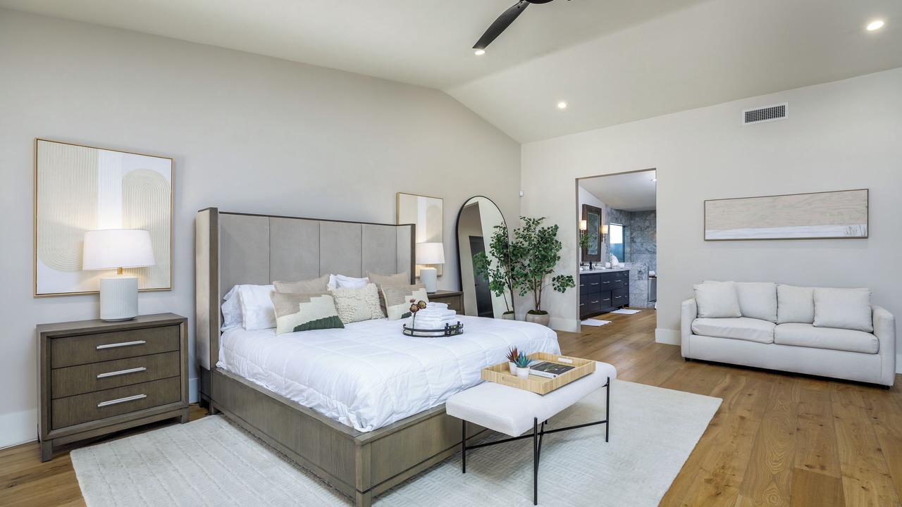 Photo of Bedroom in Sweetwater Street East