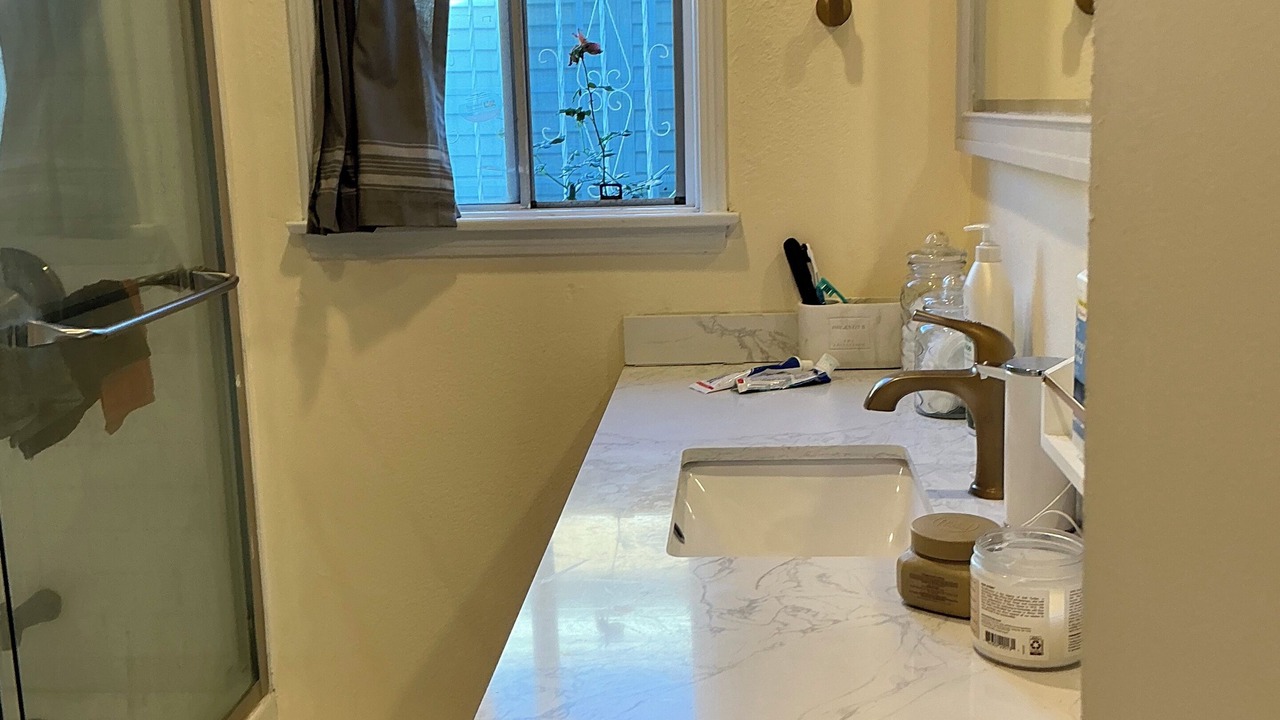 Photo of Bathroom in Los Angeles