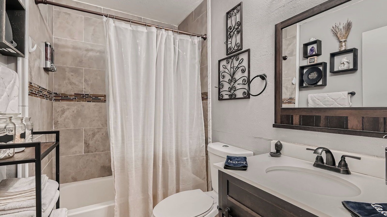 Photo of Bathroom in Paradise