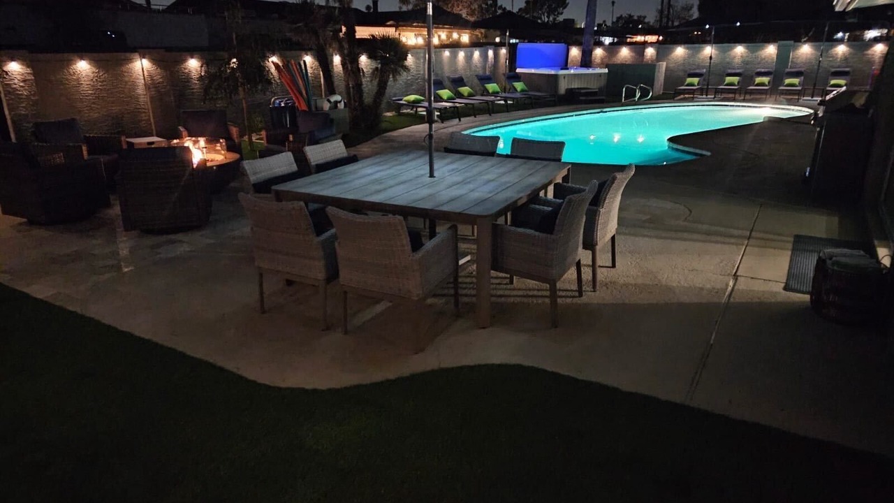 Photo of Outdoor in McClintock