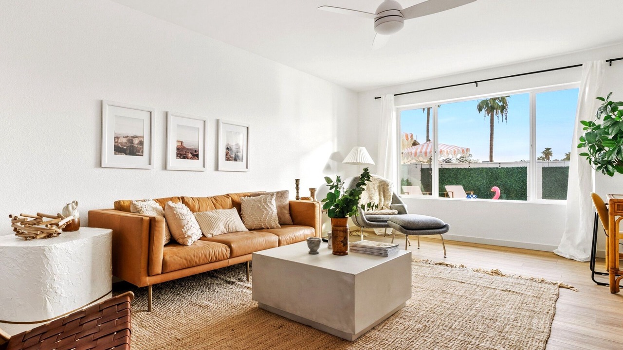 Photo of Livingroom in La Paz At Desert Springs