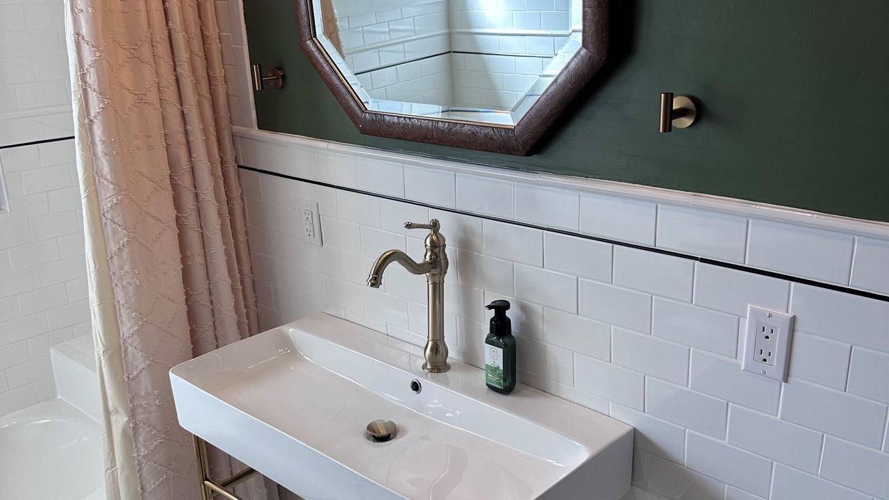 Photo of Bathroom in Corona Heights